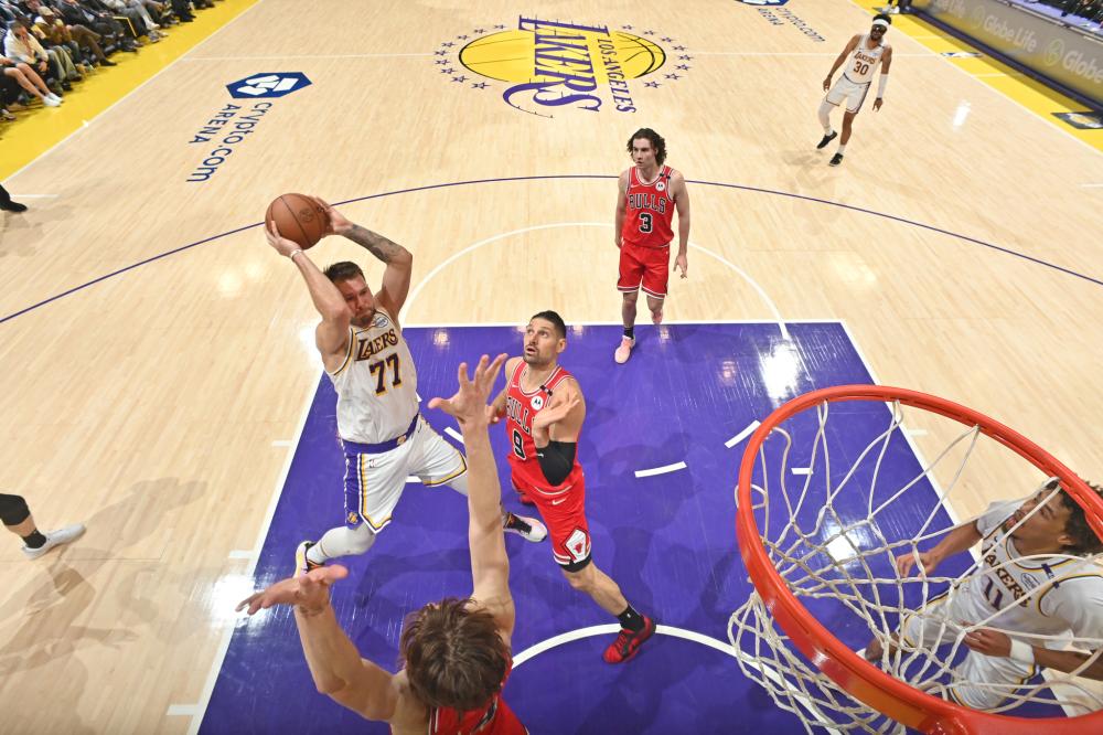 NBA｜东契奇首节就爆砍16分 湖人找到破解金块方法.